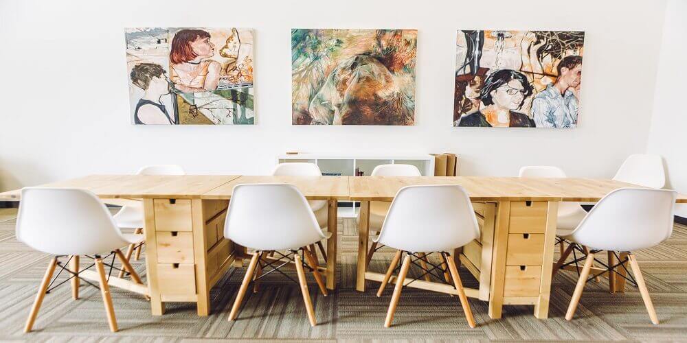 How to Arrange Canvas Prints In Your Home