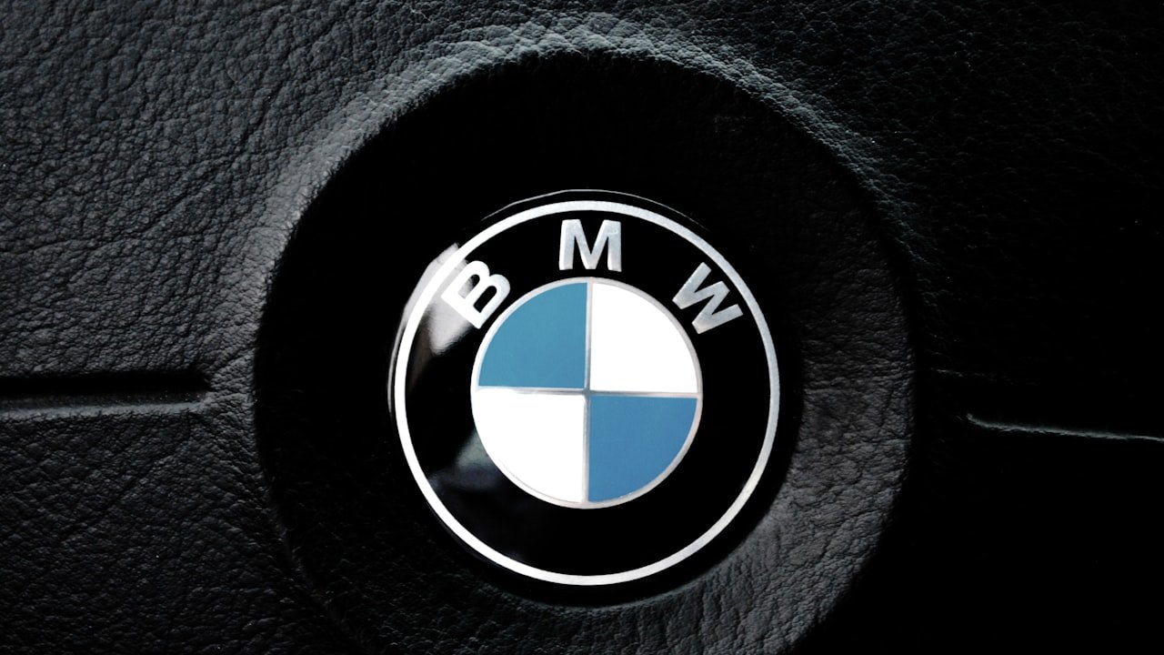 Uses Of The Logo Projector