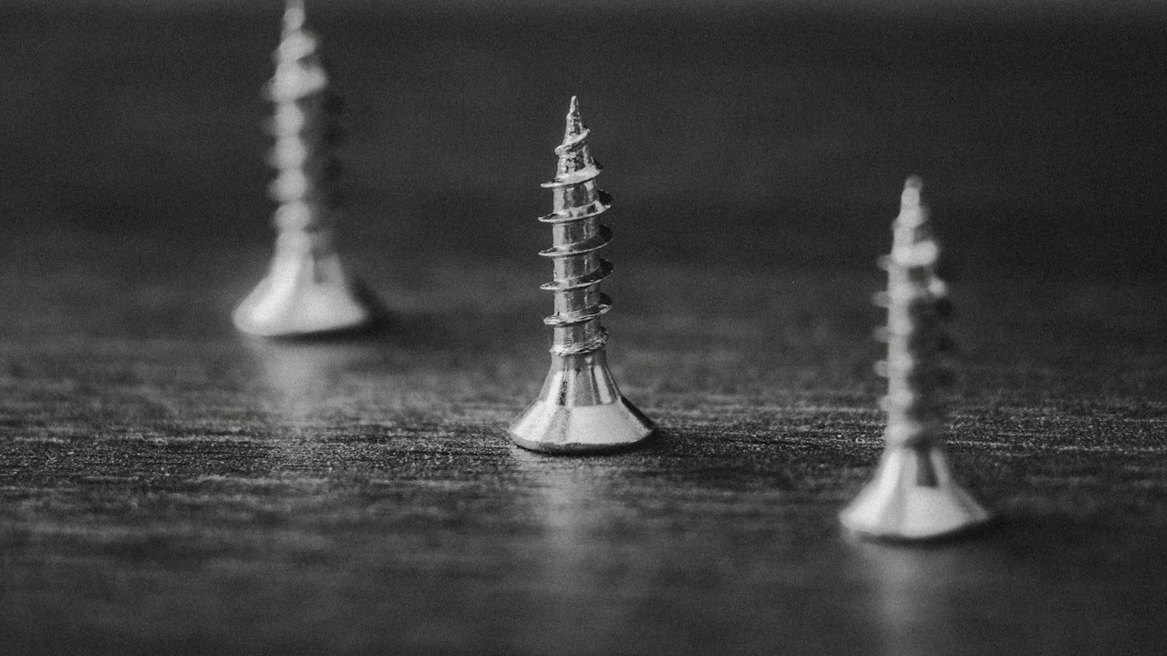 Common Applications and Benefits of Screw Air Compressors with Dryers in Various Industries