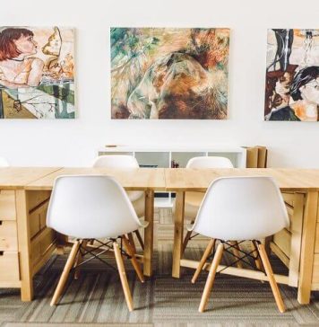 How to Arrange Canvas Prints In Your Home