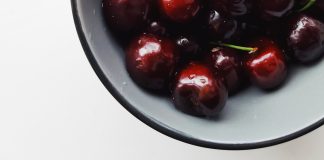 Apple releases iOS and iPadOS 15.0.2, with fixes for CarPlay, Photos, and more