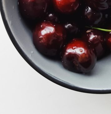 Apple releases iOS and iPadOS 15.0.2, with fixes for CarPlay, Photos, and more