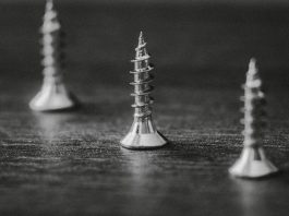 Common Applications and Benefits of Screw Air Compressors with Dryers in Various Industries