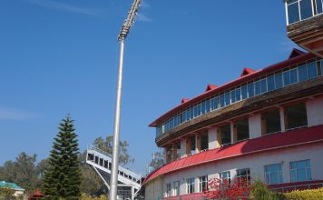 Embracing Comfort: The Vital Role of Heated Jackets for Cricket Stadium Fans