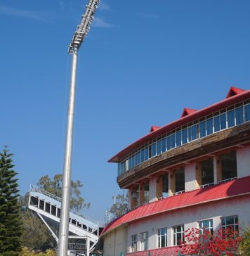 Embracing Comfort: The Vital Role of Heated Jackets for Cricket Stadium Fans