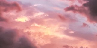 The two main types of quarts according to microstructure